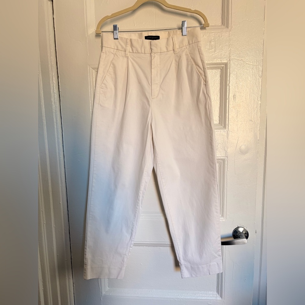 Banana Republic White Barrel Pants